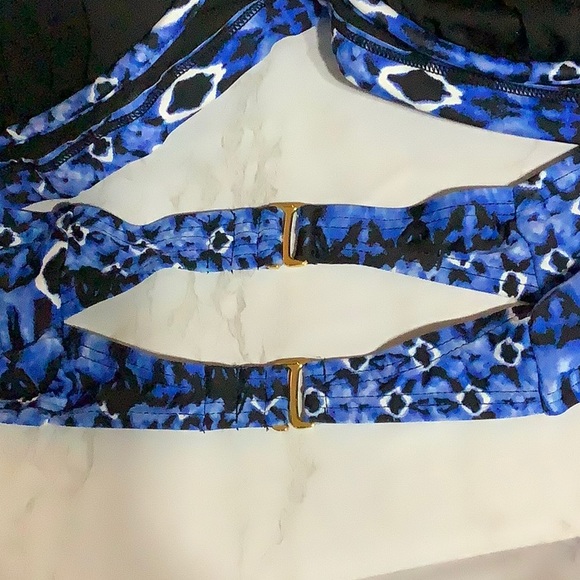 Bold Iconic Ruched Swim Top - Picture 4 of 5